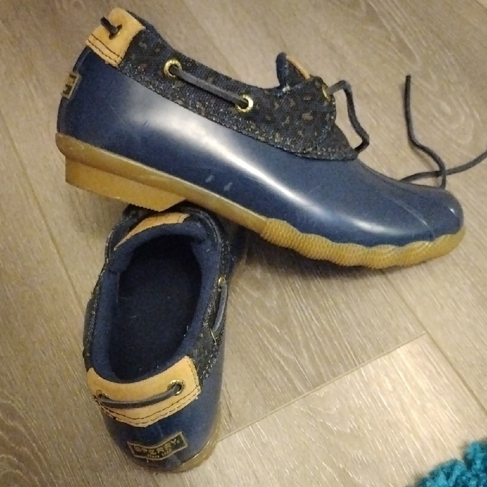 Sperry Blue and Tan Boots Waterproof Duck Design - Picture 6 of 9
